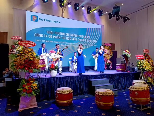 Ban Nhạc Flamenco Tumbadora Lễ Khai Trương Chi Nhánh Phía Nam Công Ty Cổ Phần Tin Học Viễn Thông Petrolimex 002
