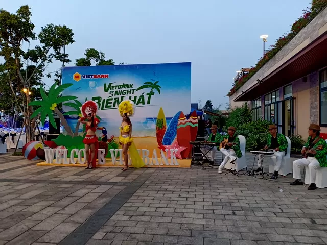 Flamenco Hawaii Tumbadora Band Year End Party Viet Bank Marina Bay Vung Tau 003