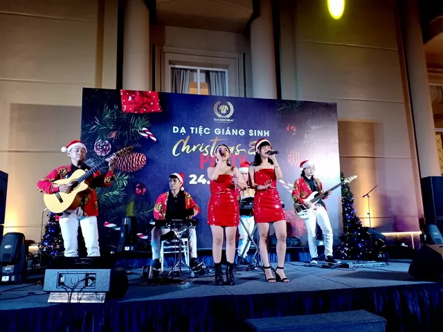 Flamenco Tumbadora Band TSN Hotel PavilionChristmas Party 001