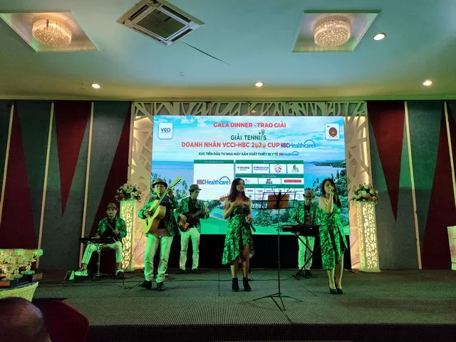 Ban Nhac Flamenco Le Trao Giai Tennis Doanh Nhan VCCI HBC CUP 2020 002