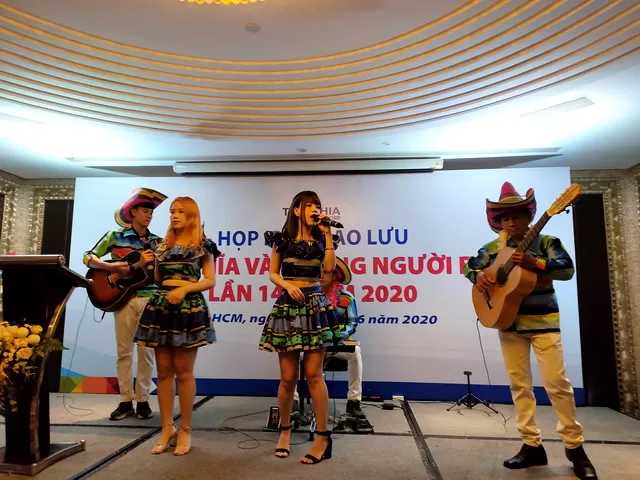Tin Nghia Gala Dinner Time Square Tower Tumbadora Band A&B Band 001