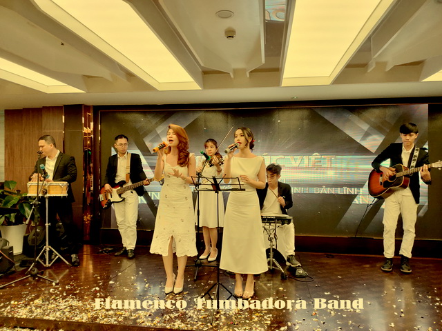 Ban Nhac Flamenco Tumbadora Kien Truc Viet YEP 001