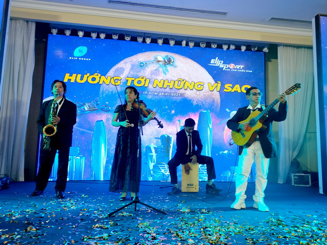Tumbadora Semi Classic Band Su Kien Elip Sport Year End Party 001