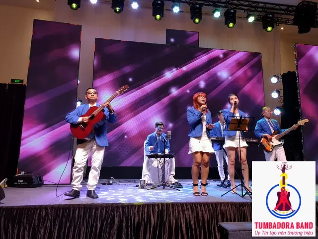 flamenco tumbadora band hoi thao khoa hoc 005