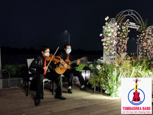 tumbadora semiclassic band quoc vu di bang 9th anniversary weddingmia saigon luxury hotel 002