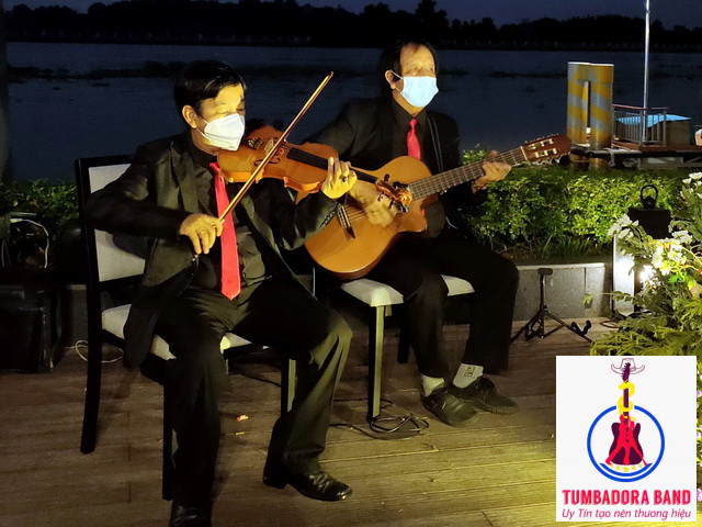 tumbadora semiclassic band quoc vu di bang 9th anniversary weddingmia saigon luxury hotel 005