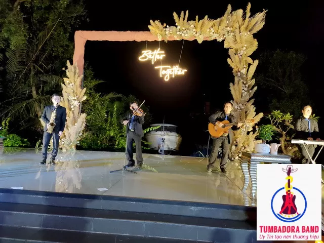 tumbadora semiclassic bandchloe gallary wedding reception 004