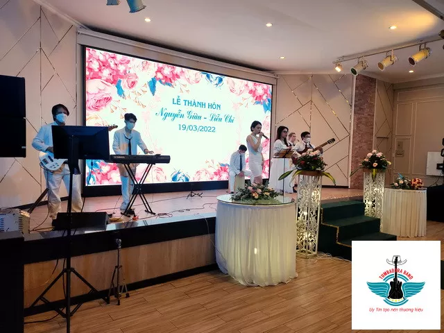 Thuê Tổ Chức Âm Nhạc Chuyên Nghiệp Cho Tiệc Cưới Dịch Vụ Đặc Biệt