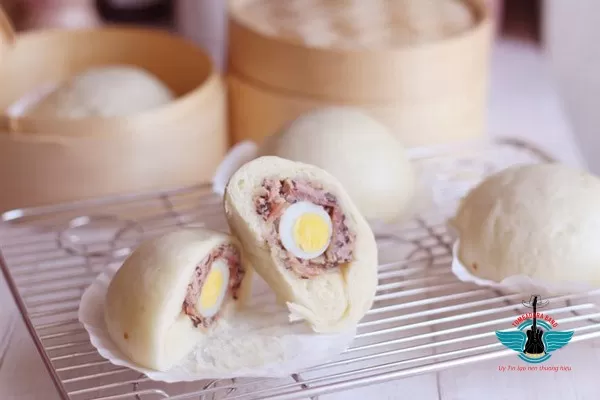 banh bao nhan thit