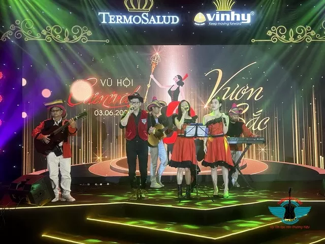 TUMBADORA ĐÊM VŨ HỘI CARNIVAL TERMOSALUD_VINHY TIMES_SQUARE_TOWER