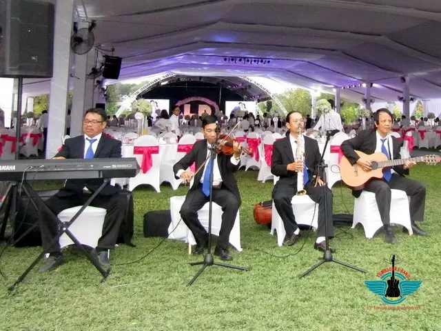 Hòa tấu violon phong cách jazz đẳng cấp từcác nghệ sĩ kinh nghiệm
