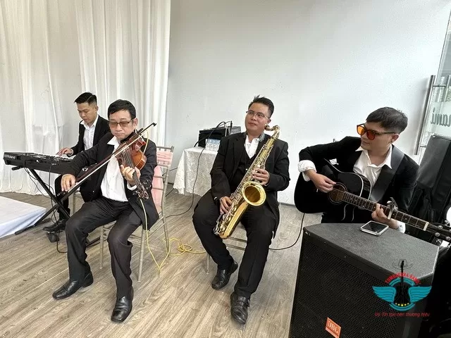 HOÀ TẤU SEMI CLASSIC CHO TIỆC CƯỚI TẠI NHÀ HÀNG MONAMI_BÌNH_DƯƠNG