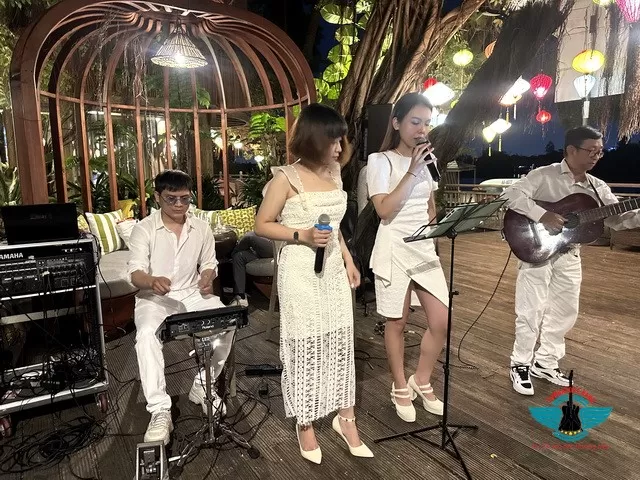 TUMBADORA ACOUSTIC BAND AN LÂM RETREATS WEEKEND MUSIC CONCERT 002