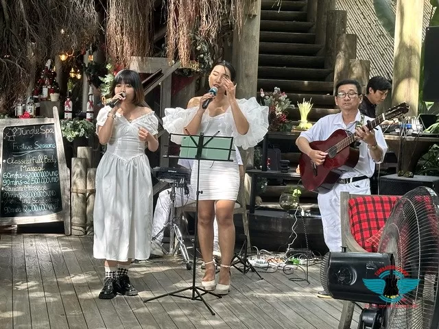 TUMBADORA ACOUSTIC BAND AN LÂM RETREATS CHRISTMAS 2023 HAPPY NEW YEAR 2024 MUSIC CONCERT 003