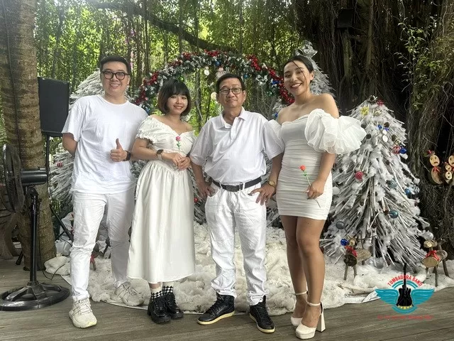 TUMBADORA ACOUSTIC BAND AN LÂM RETREATS CHRISTMAS 2023 HAPPY NEW YEAR 2024 MUSIC CONCERT 005