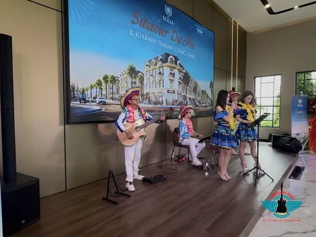 BAN NHẠC FLAMENCO TUMBADORA BIỂU DIỄN TẠI DỰ ÁN SOLIA SITETOUR TN